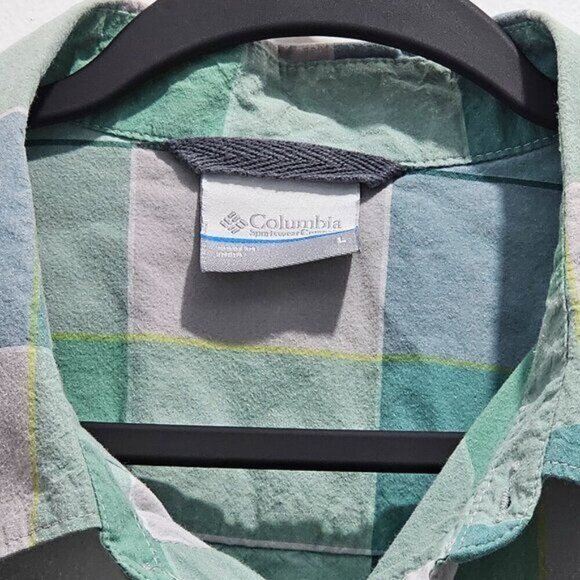 Columbia Short Sleeve Button Down Casual Shirt - Men's Size L - Picture 3 of 6